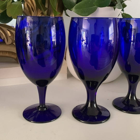 Vintage Libbey Cobalt Colored Glasses Goblets - Set of 6 Royal blue pedestal - Picture 4 of 8